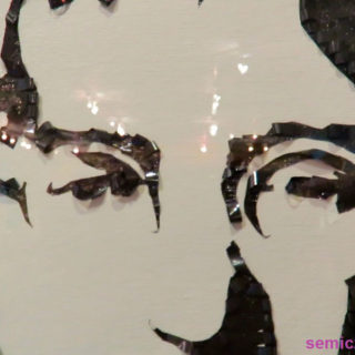 Эрика Симмонс «Портрет Джона Леннона». Аудиокассетная плёнка. Музей Рипли. Гранд-Прери, Техас, США