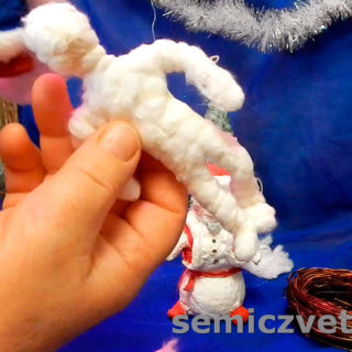 Мумия для игрушки - проволочный каркас с ватой, обтянутой нитками